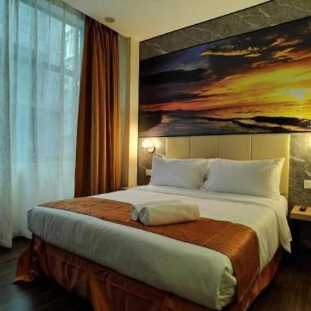 Kingston Hotel Kota Kinabalu Exteriör bild