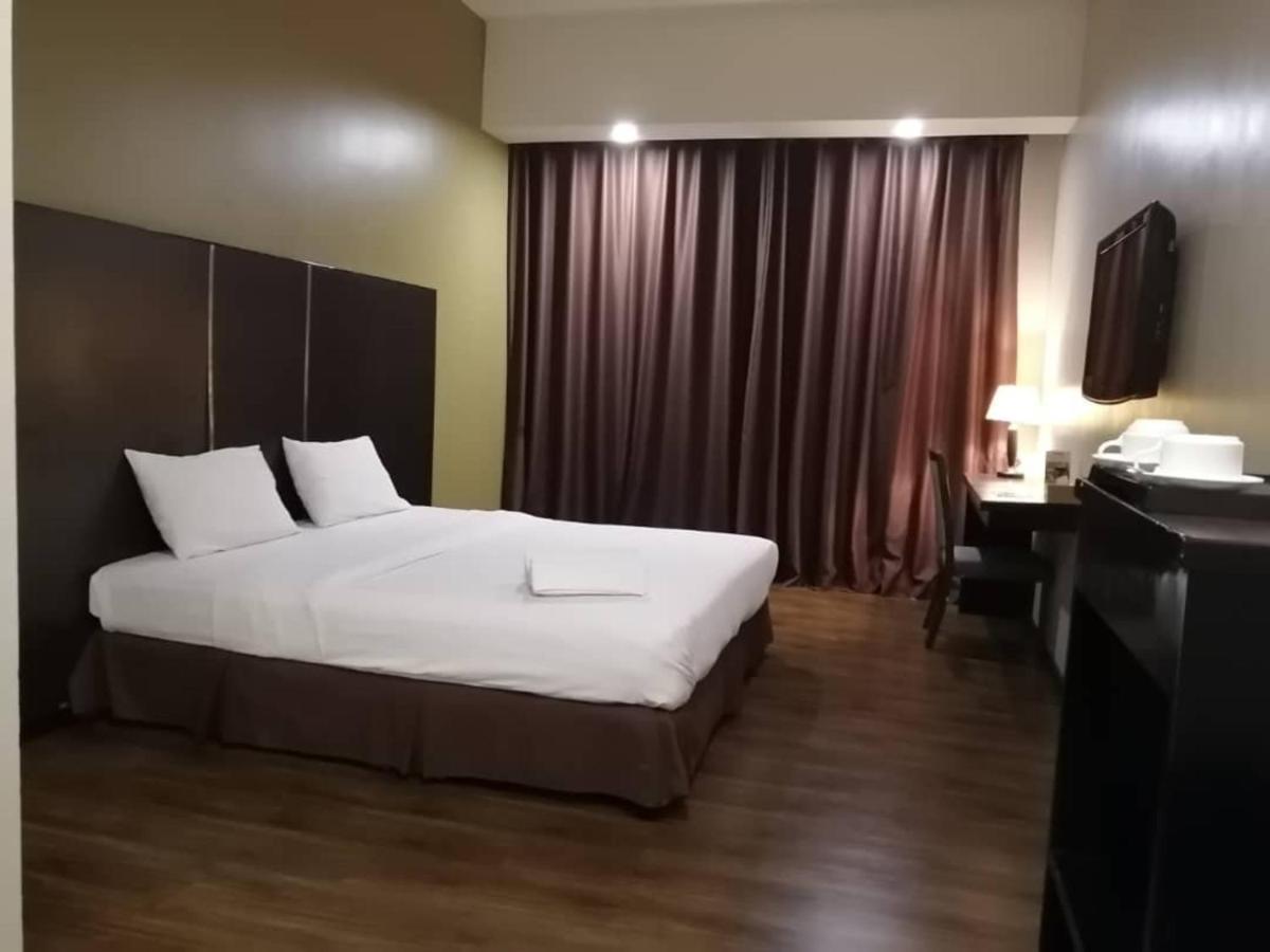 Kingston Hotel Kota Kinabalu Exteriör bild