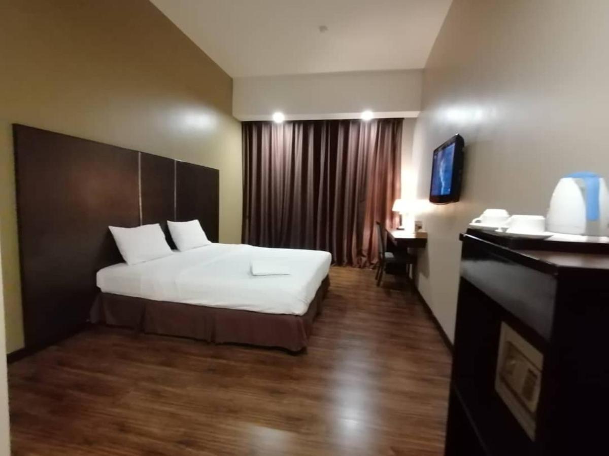Kingston Hotel Kota Kinabalu Exteriör bild